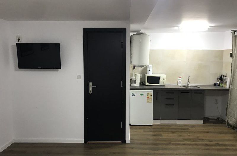 Casa Vila 6 camere || Piata Victoriei || Buzesti || Curte Libera 300Mp - Poză 34