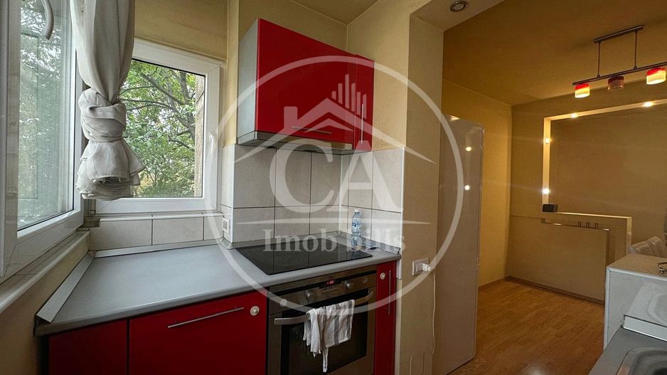 Apartament cu 3 camere de închiriat în zona Centrala, Oradea. - Poză 9