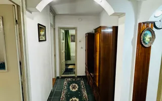 3 decomandate, centrala, 1 Mai - 110 000 Euro - Poză 22