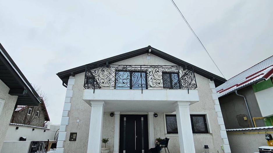 Casă / Vilă cu 5 camere de vânzare în Craiova - Poză 2