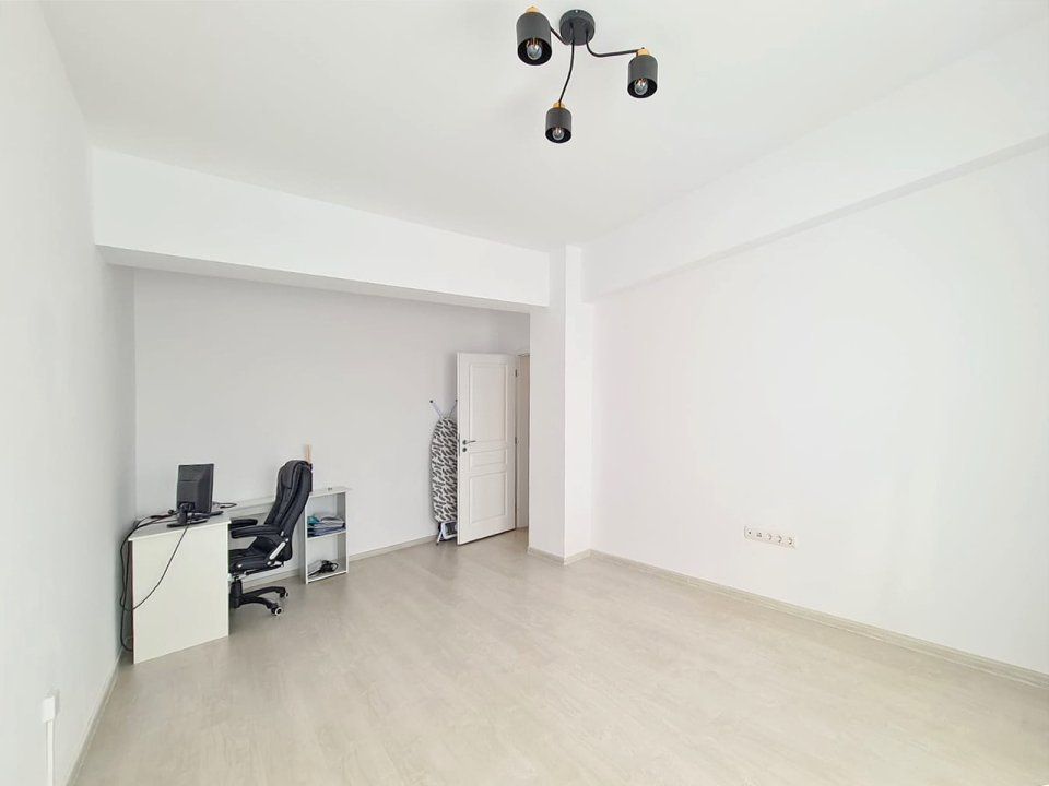 Tractoru, apartament în bloc nou - Poză 10