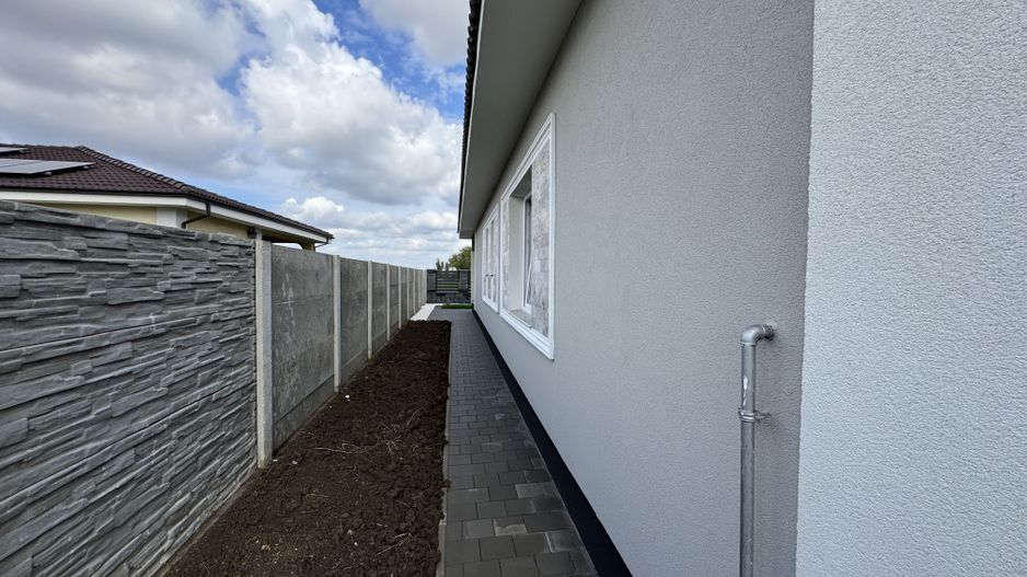 Casa Individuala Parter Sanmihaiu Roman,4 Camere,2 Bai,Proiect Modern - Poză 9