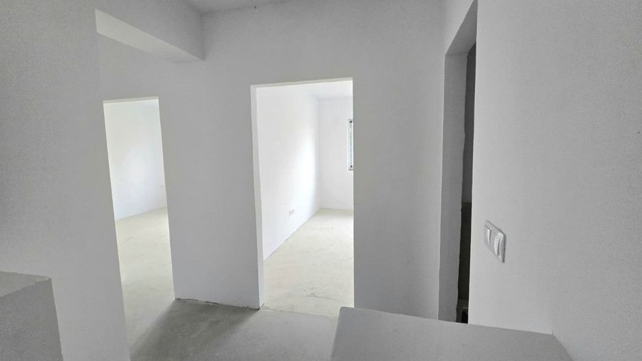 De vânzare Apartament 3 camere Ultracentral - Poză 2