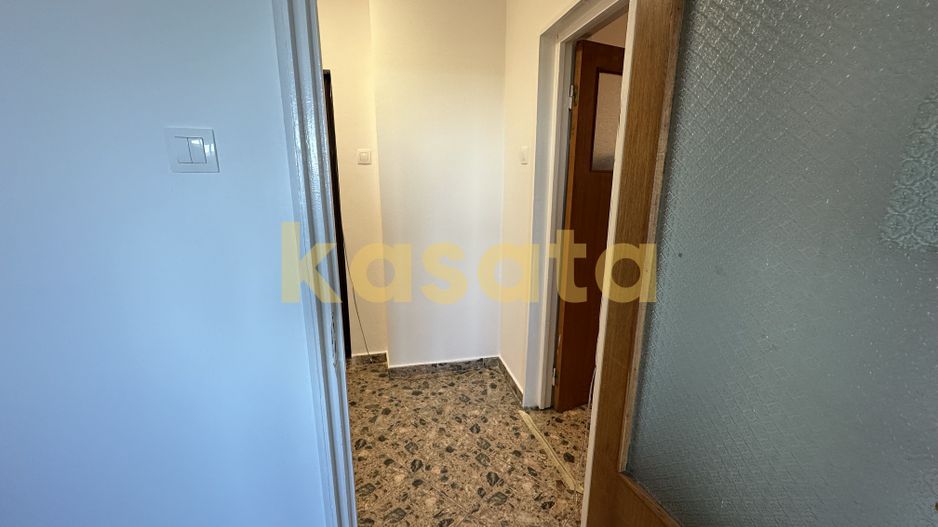 2 Camere | Renovat| Toate mijloacele de transport | Etaj Intermediar - Poză 3