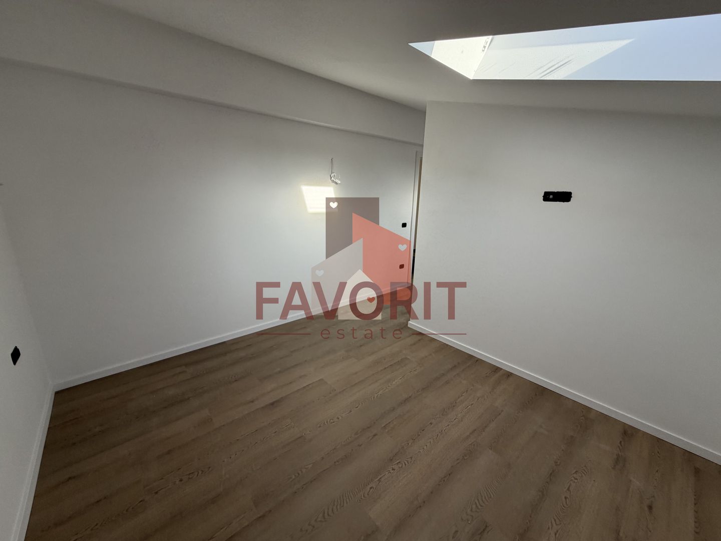 Apartament cu 4 camere pe 2 nivele. 108 mp utili. Comision 0% - Poză 14