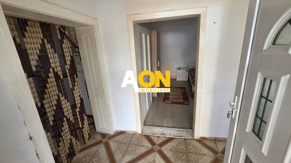 Casa cu 2 camere, 300 mp teren, pretabila pt. muncitori, Cetate - Poză 3