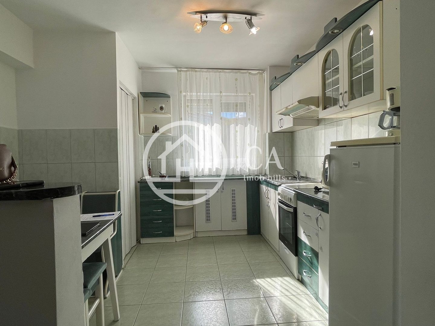 Apartament de închiriat cu 3 camere în zona Dacia, Oradea - Poză 8