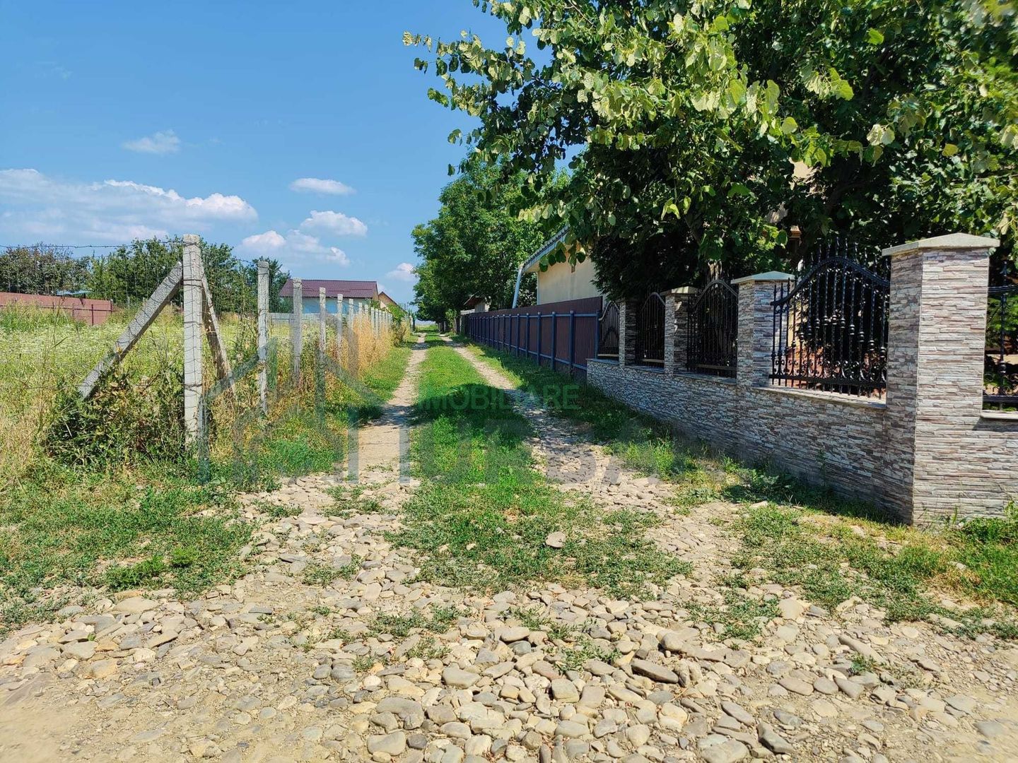 Teren intravilan de 1300 mp în sat Popricani, comuna Popricani, județul Iași - Poză 6