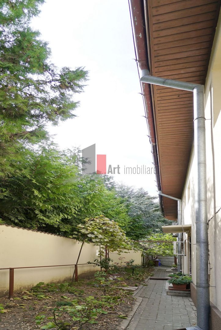 Proprietatea "ARCHA" , Vatra Luminoasa, JUMATATE DE VILA, intrare separata - Poză 28