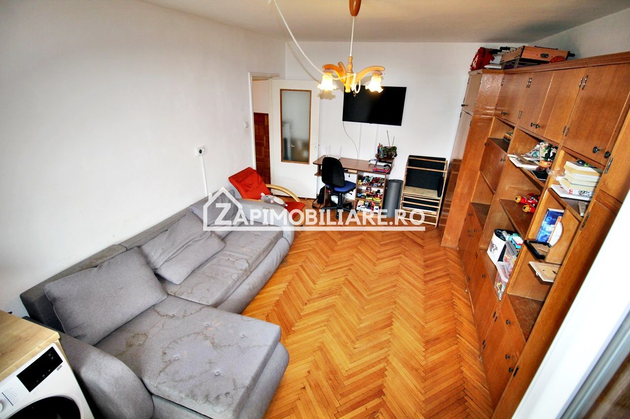 Apartament 2 camere,50mp,conf.1,cartier Tudor, bloc izolat - Poză 4