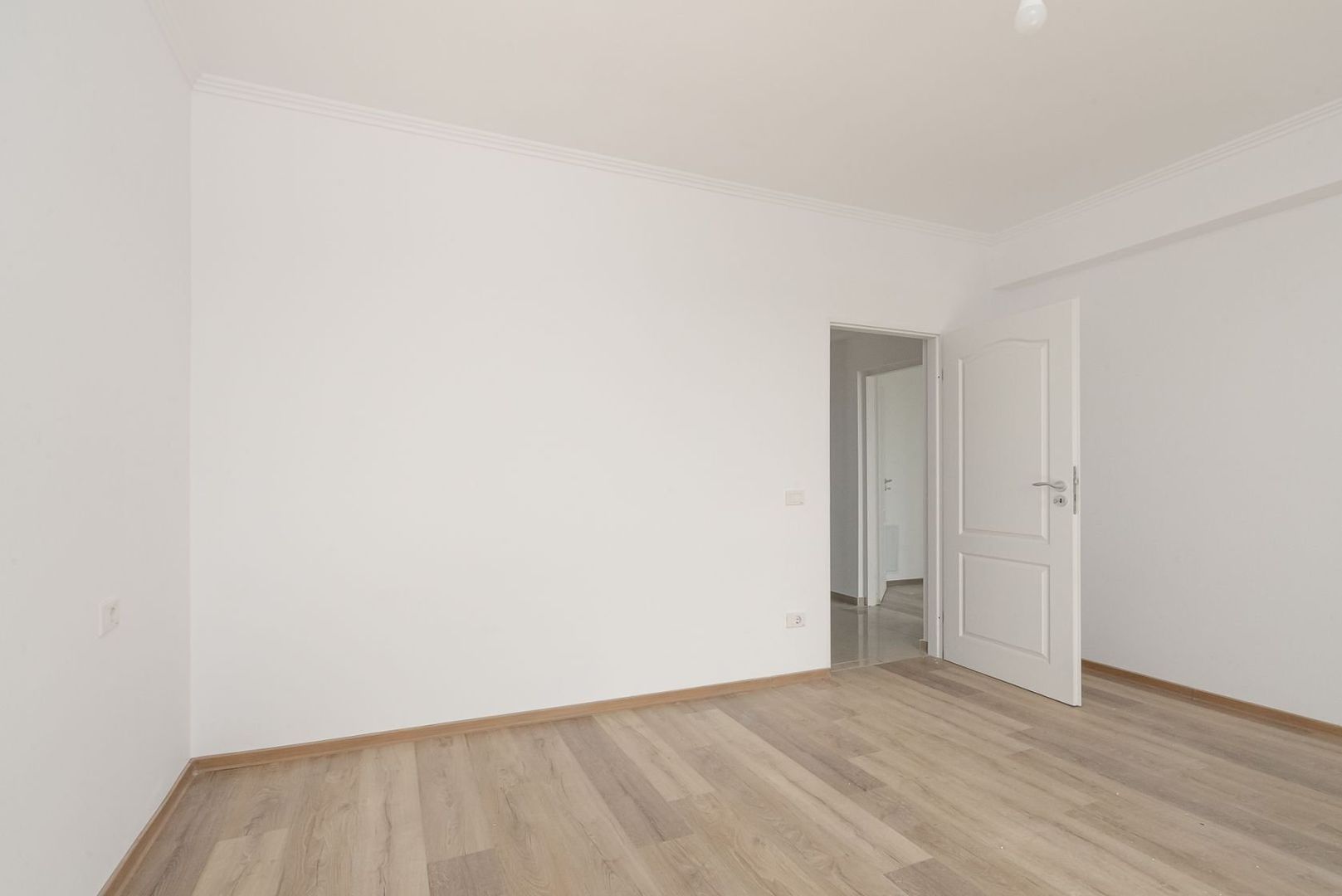 Refugiu Elegant lângă Pădurea Snagov: Casa Visurilor Tale (T2) - Poză 18