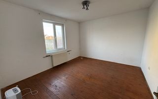 Casă 7 camere de vânzare/închiriere Izvin + anexă 90 mp- Comision 0 - Poză 11