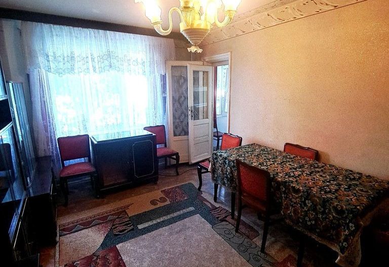 Vanzare apartament 3 camere Titan, 5 min. metrou 1 Decembrie, etaj 1/8 - Poză 2