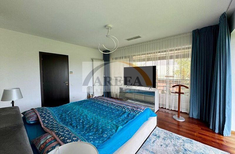 Vila lux de vanzare in cel mai dorit complex din Erou Iancu Nicolae-locatie rara - Poză 14