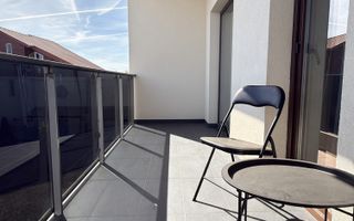 Apartament cu o camera de închiriat, balcon, parcare,  Jucu-Herghelie - Poză 6