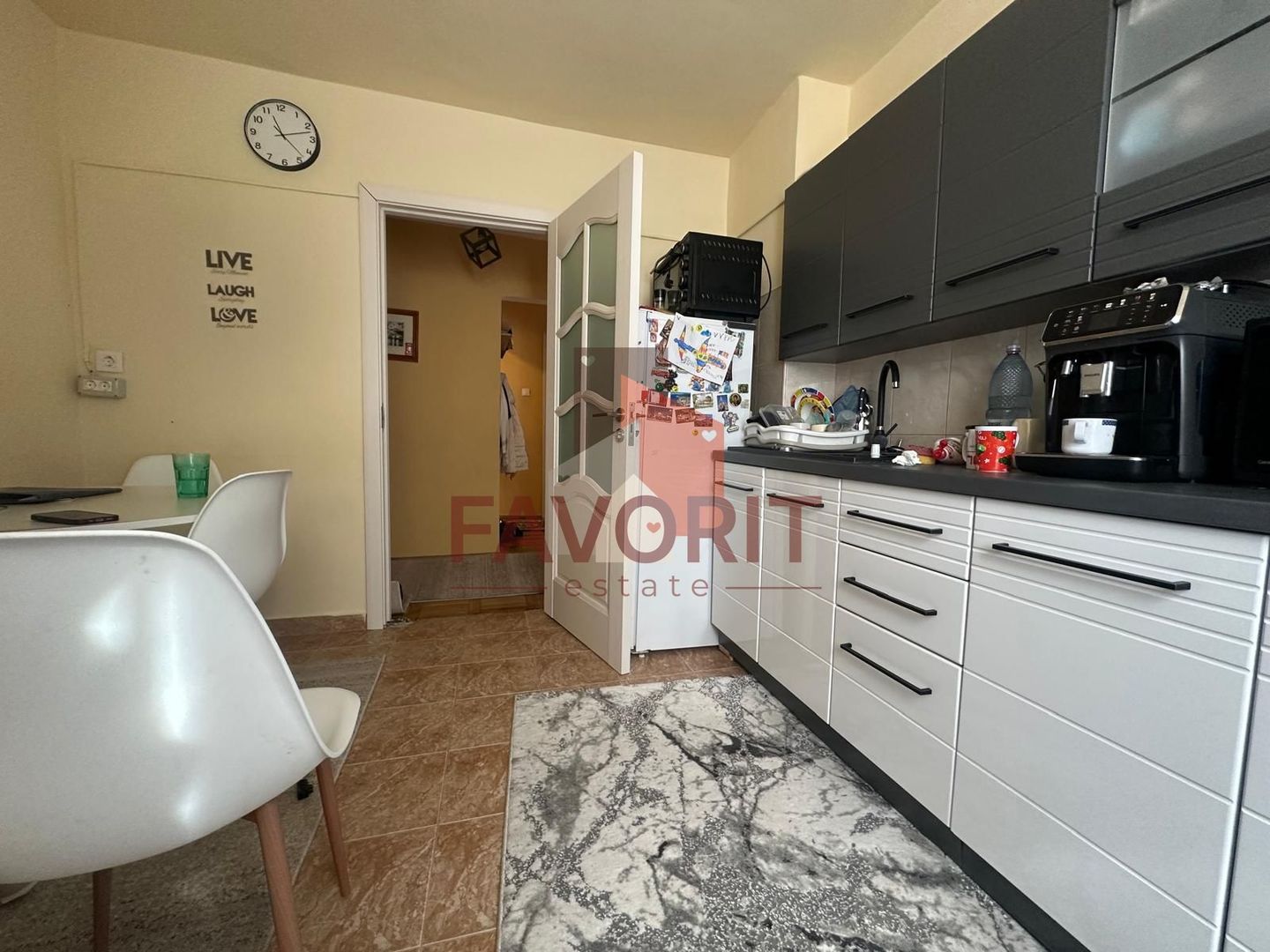 3 camere | centrala proprie | etaj intermediar | mobilat si utilat | - Poză 3