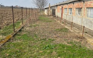 De vanzare grajd 700mp + teren 2000mp, in Cristesti, pret 65000 euro negociabil - Poză 1
