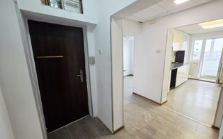 Apartament 3 camere, 2 băi cu geam, balcon generos – Republicii - Poză 16