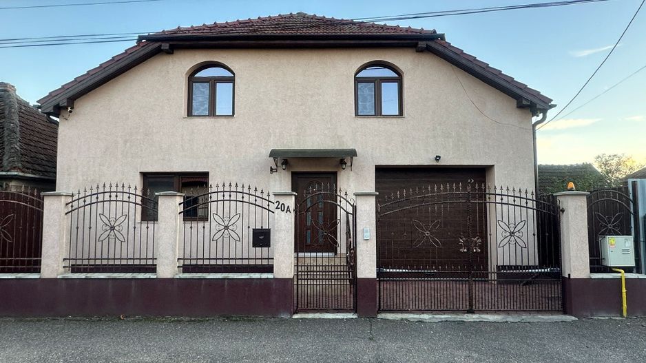 Casa de vanzare ! - Poză 1