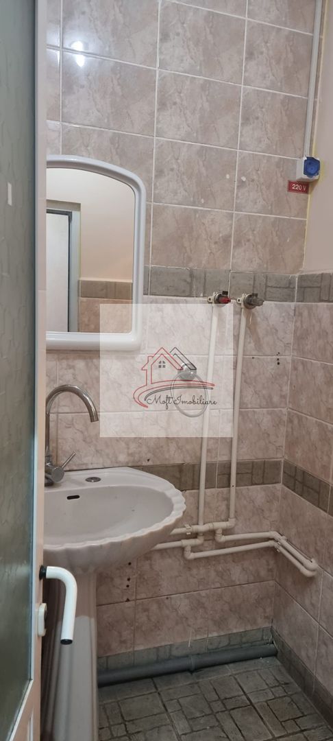 SPATIU COMERCIAL CENTRAL - Poză 3