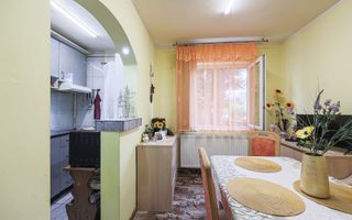 Apartament, la etajul 1, cu balcon spre zona verde, malul Muresului - Poză 5