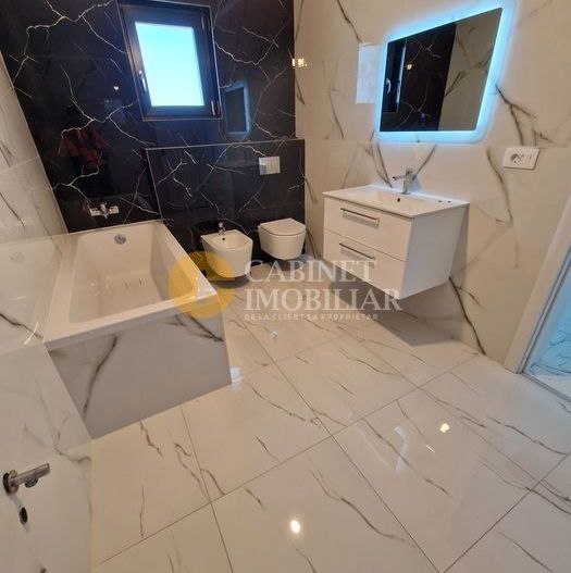 Vila Miroslava - langa Family Market - Asfalt - INTABULATA - Poză 6