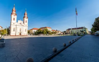 Apartament pe două nivele în Piața Catedralei, Arad. - Poză 11
