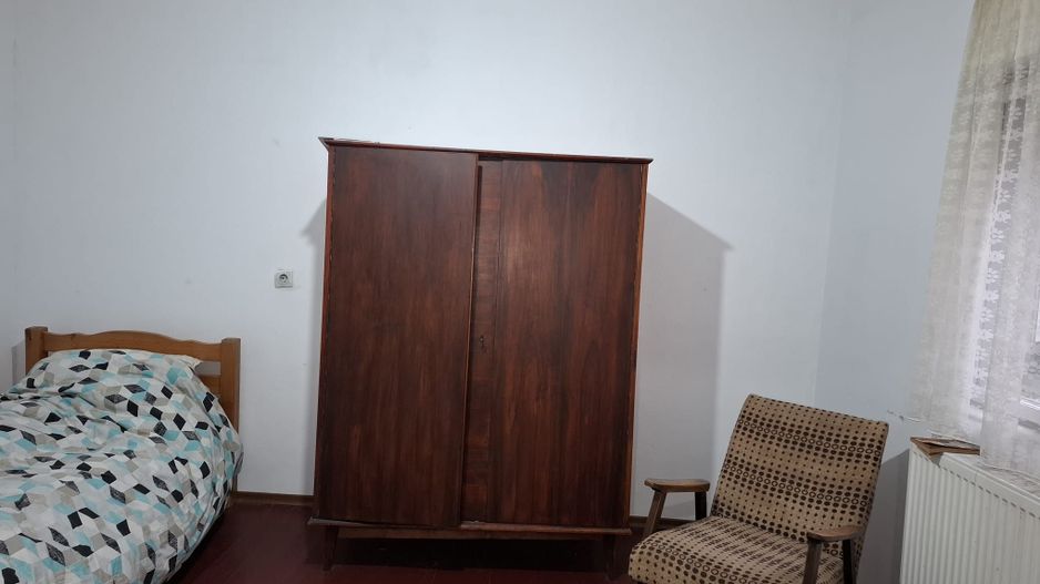 URGENT!, vila singur curte, TEREN IN PROPRIETATE, libera, NEGOCIABIL - Poză 3