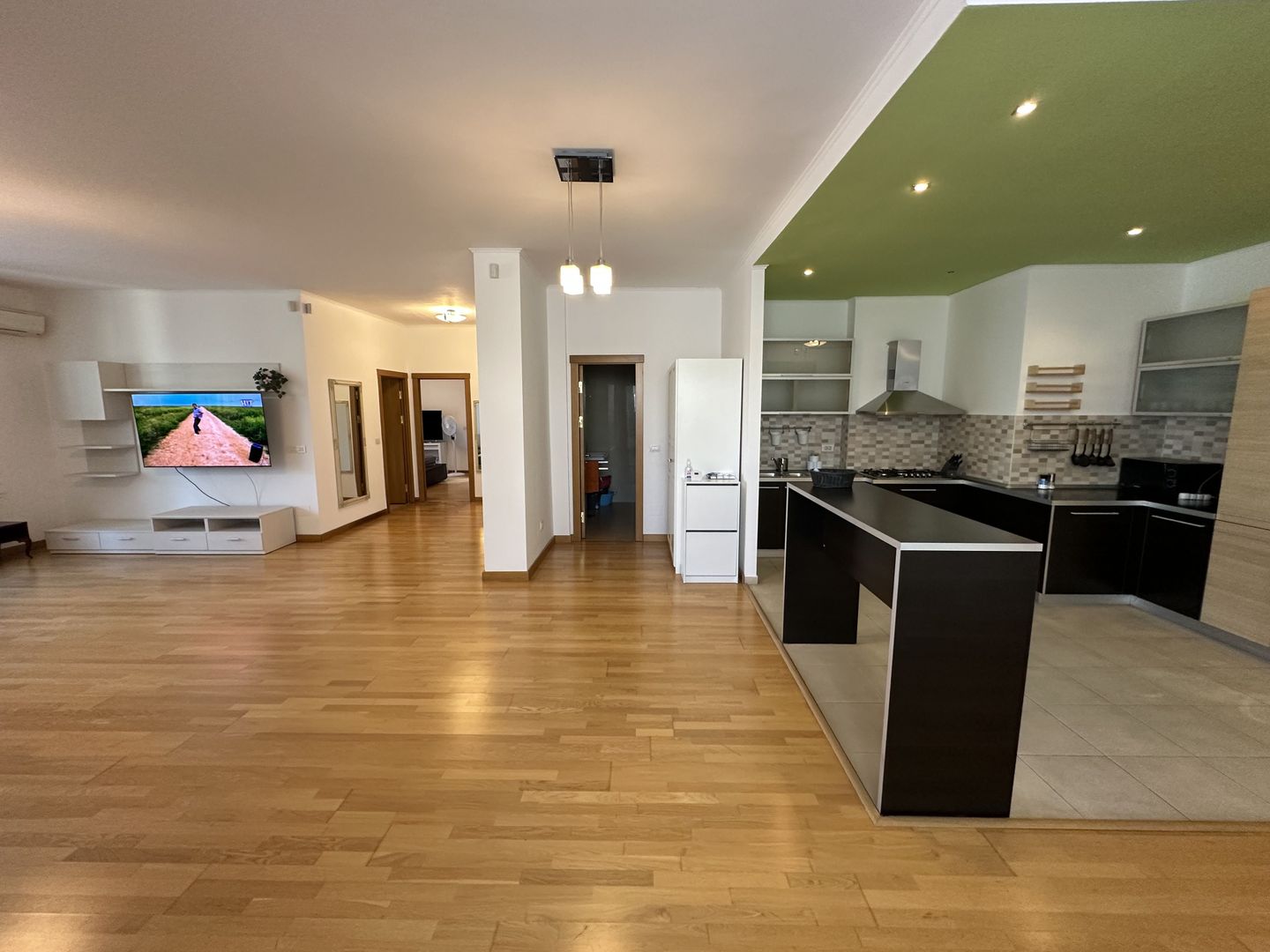 Apartament spatios zona Centrala - Poză 4