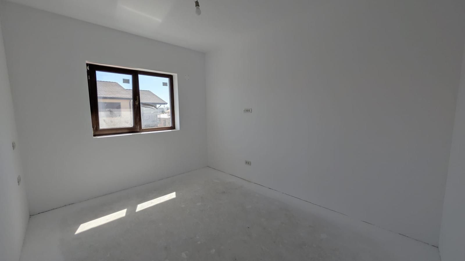 Duplex nou-4 camere-110mp-cu o super pozitie in Chisoda - Poză 8