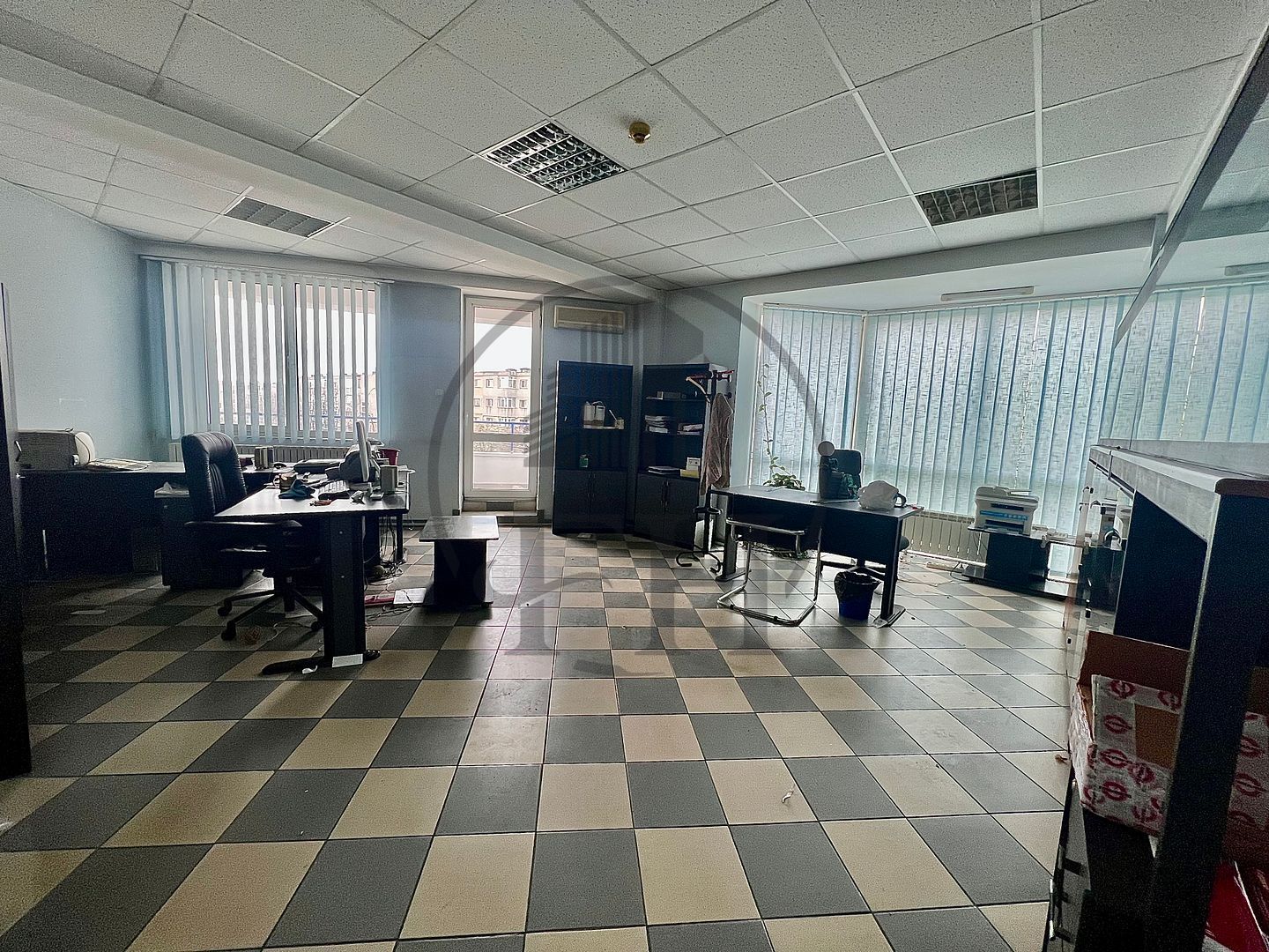 Spațiu de birouri cu 3 camere de închiriat în Aurel Vlaicu, Constanta - Poză 3