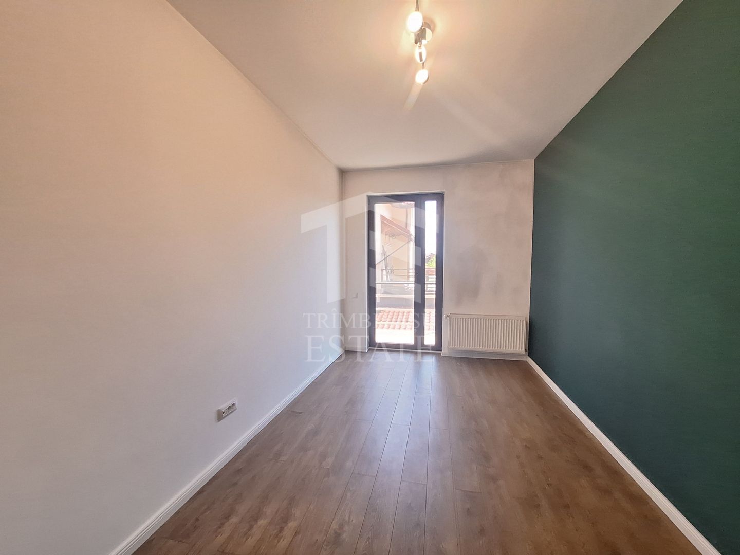 Duplex 4 cam 3 bai parcare&curte Prelungirea Ghence str. Maracineni - Poză 6