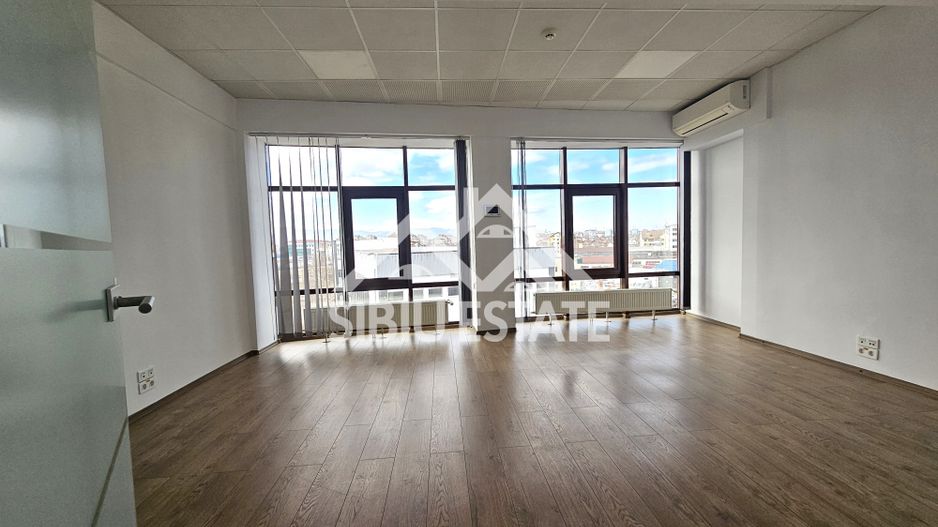 Spatiu de birouri de inchriat locatie centrala si vizibilitate buna - Poză 7
