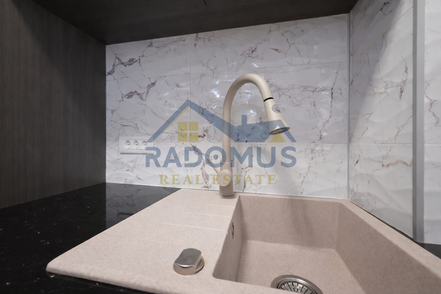 Apartament 2 Camere - Vest -Renovat Complet-  Mobilat & Utilat - Poză 6