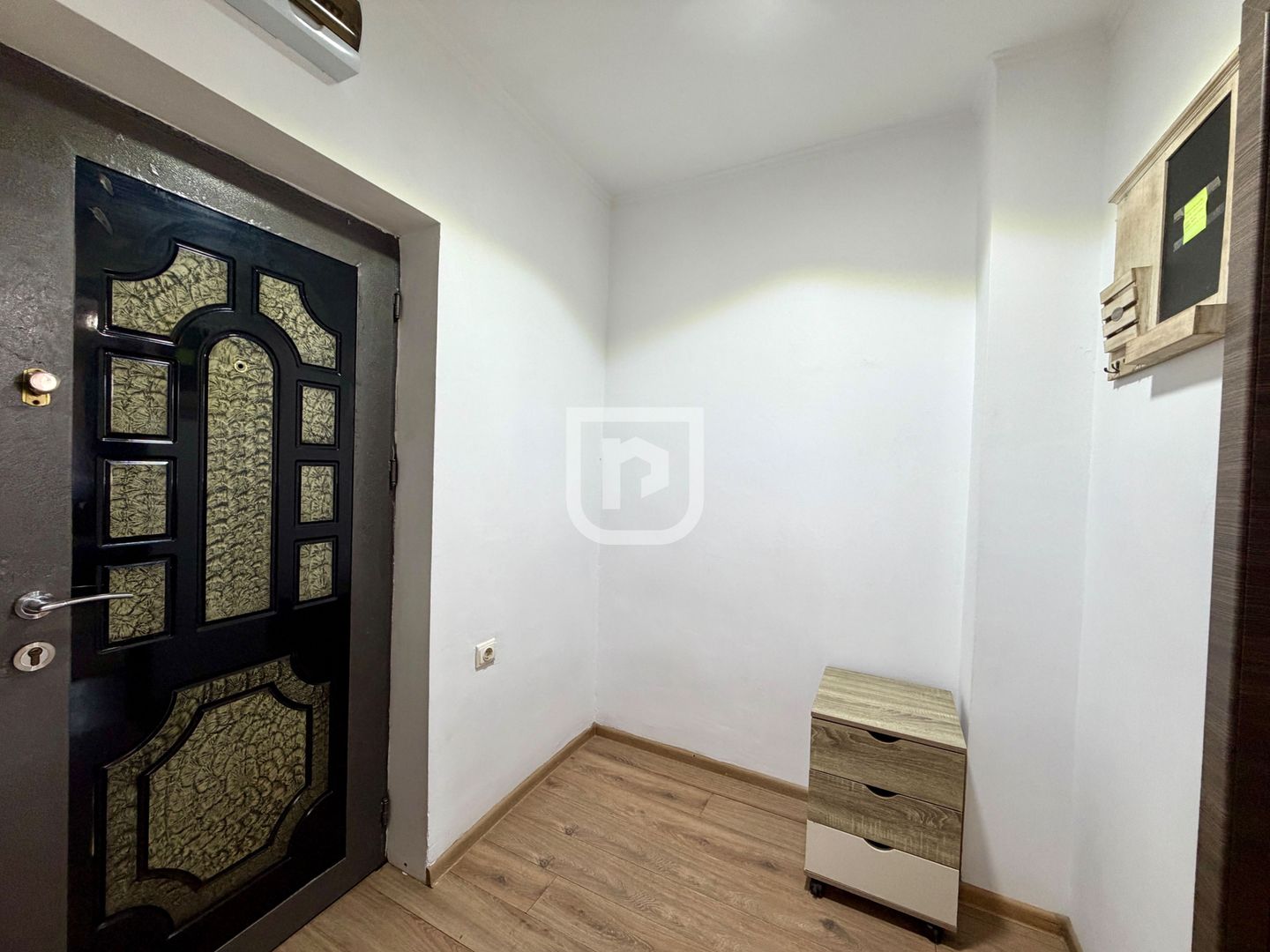 Apartament 2 camere, renovat, ultracentral, strada Marly - Poză 7