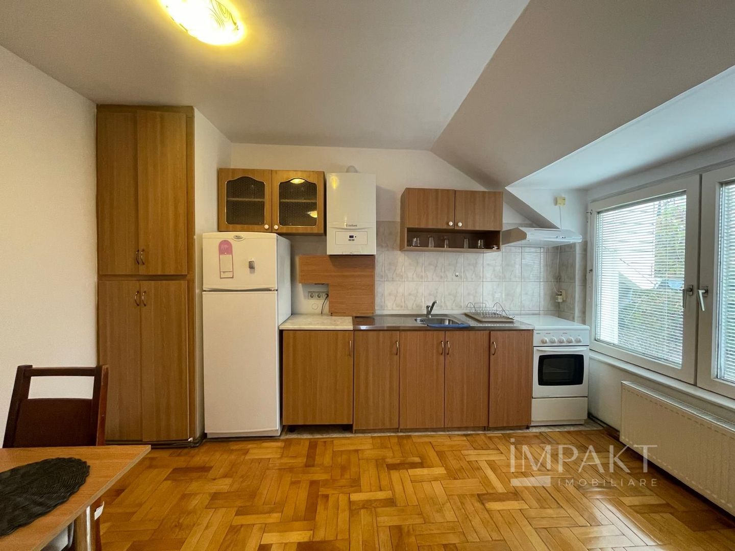 Apartament cu 3 camere de închiriat în apropierea UMF | 90mp - Poză 9