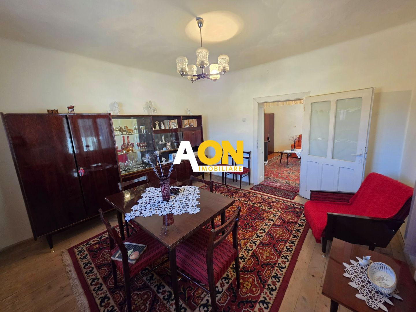Casa traditionala, 3 camere, la asfalt, 1685 mp teren, Ciugud - Poză 7