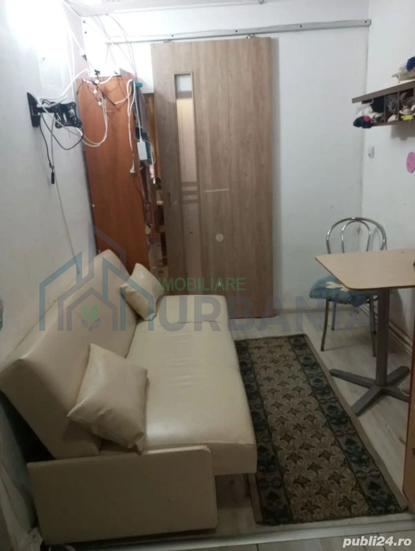 Casă de vânzare Tătărași - Poză 1