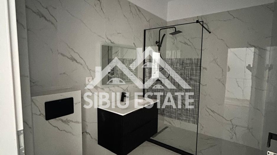 Garsoniera 41 mp, balcon bucatarie separata , intabulata zona Brana - Poză 22