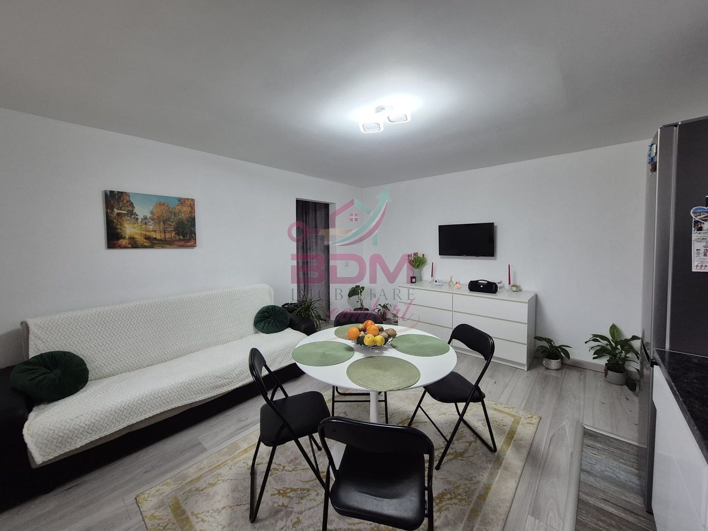 Apartament 2 camere | modern | etaj intermediar | zona Micro 3 - Poză 2