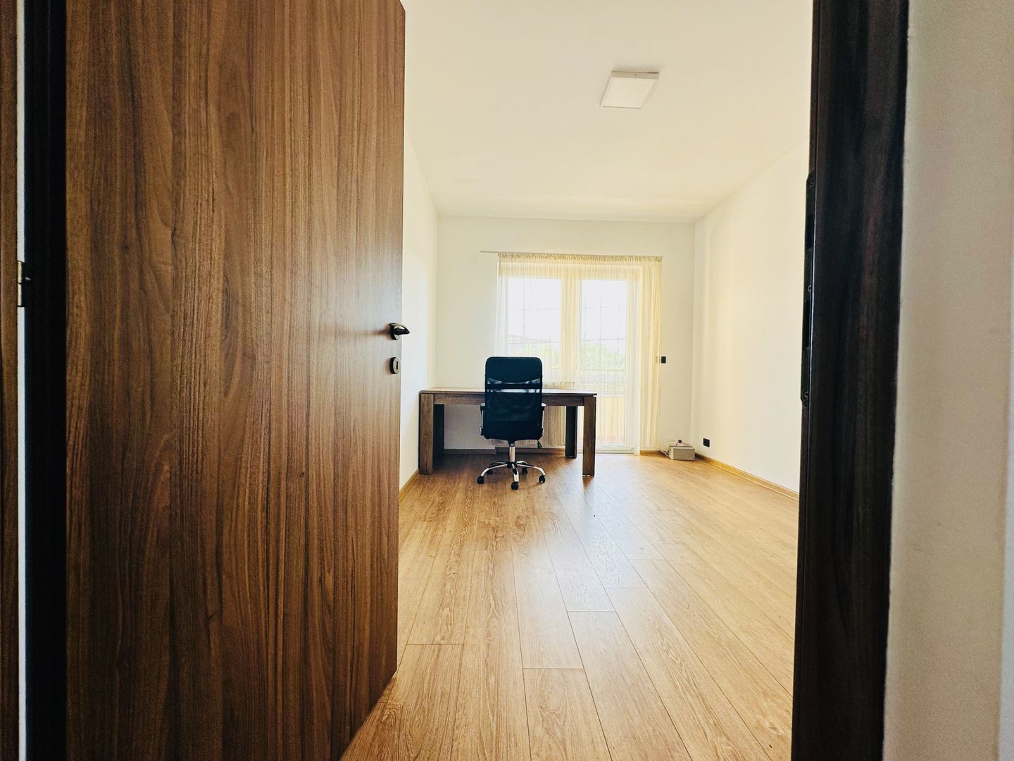 INCHIRIATA - Casa individuala cu 4 dormitoare, 184 mp | Garaj & Gradina | Fropin - Poză 6