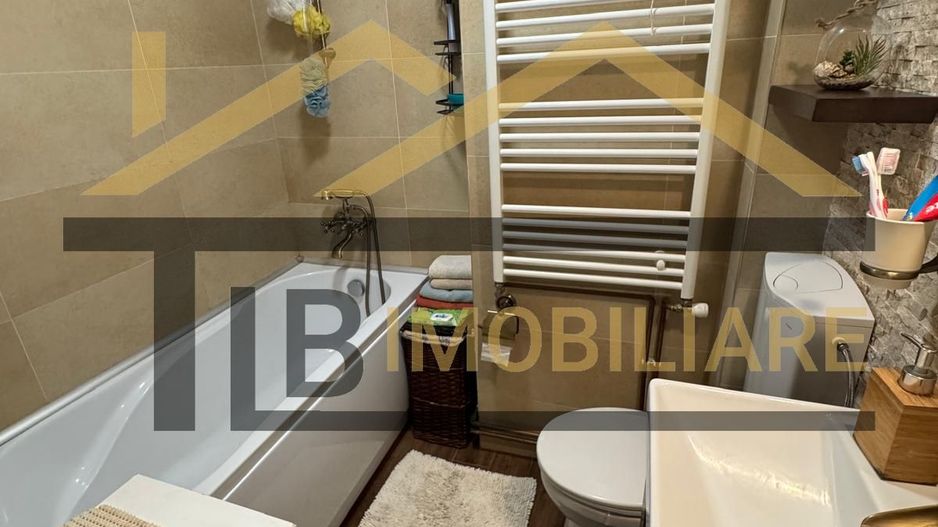 Apartament de 3 camere, garaj, 60mp, zona UltraCentrala - Poză 12