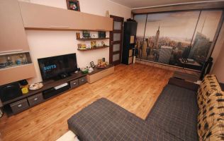 Decomandat mobilat parcare 2 camere Huedin Brancoveanu