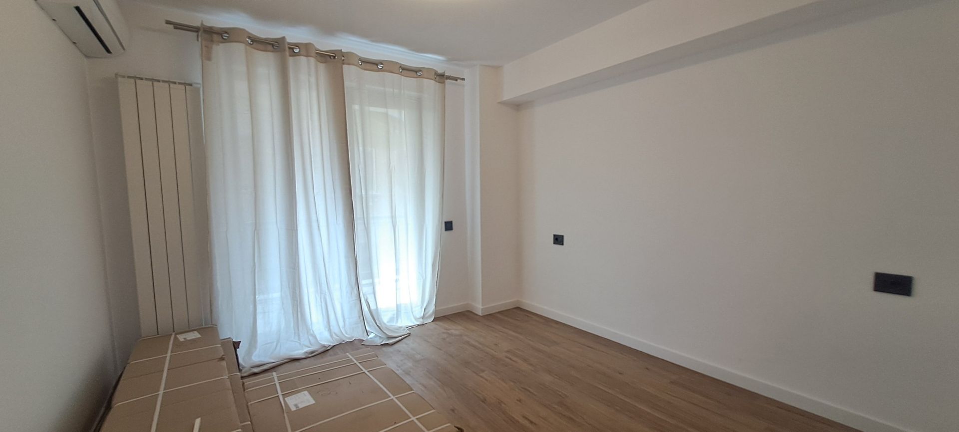 3 camere | Modern | Prima utilizare | Parcare - Poză 8