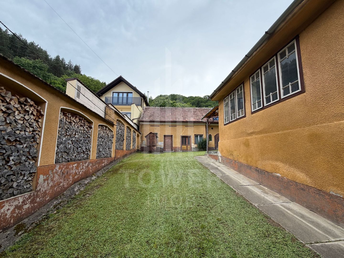 Casă rustică de vânzare în Tilișca, (Marginimea Sibiului) - Poză 7