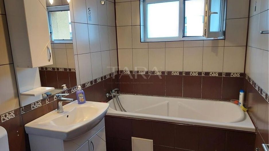 Apartament cu 3 camere de vânzare în zona Eroilor, Floresti - Poză 9