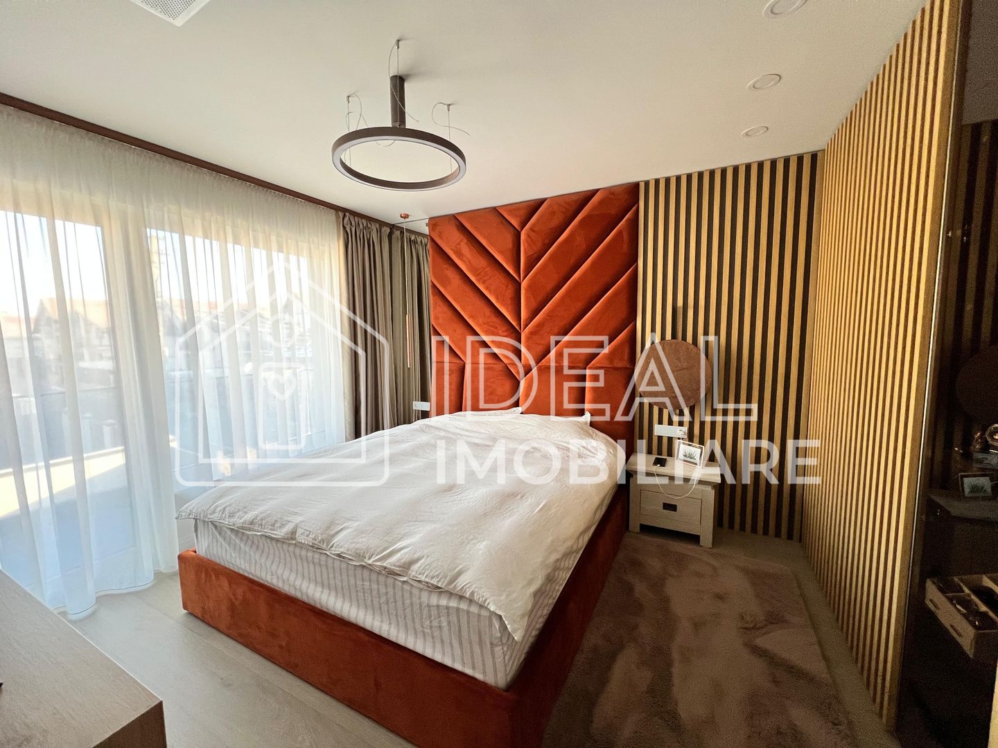 Casa Individuala Moderna Ultrafinisata, in Selimbar - Poză 12