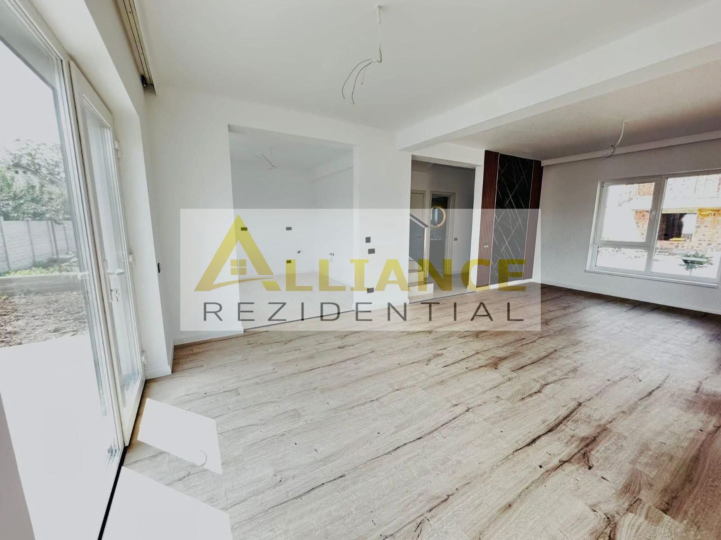 Ansamblu Rezidential - 16 Case Individuale - 4 Camere 2 Bai - Poză 4