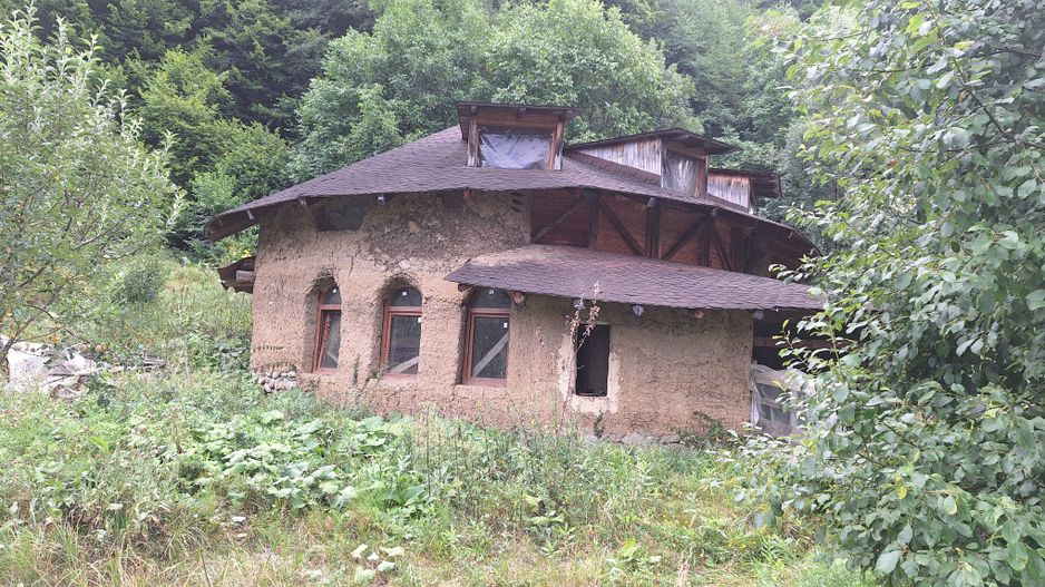 VANZARE ANSAMBLU CASUTE BRADULET ARGES - Poză 2