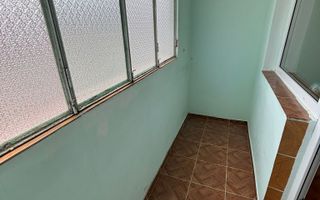 Apartament cu 3 camere de vanzare in Cugir - Poză 10